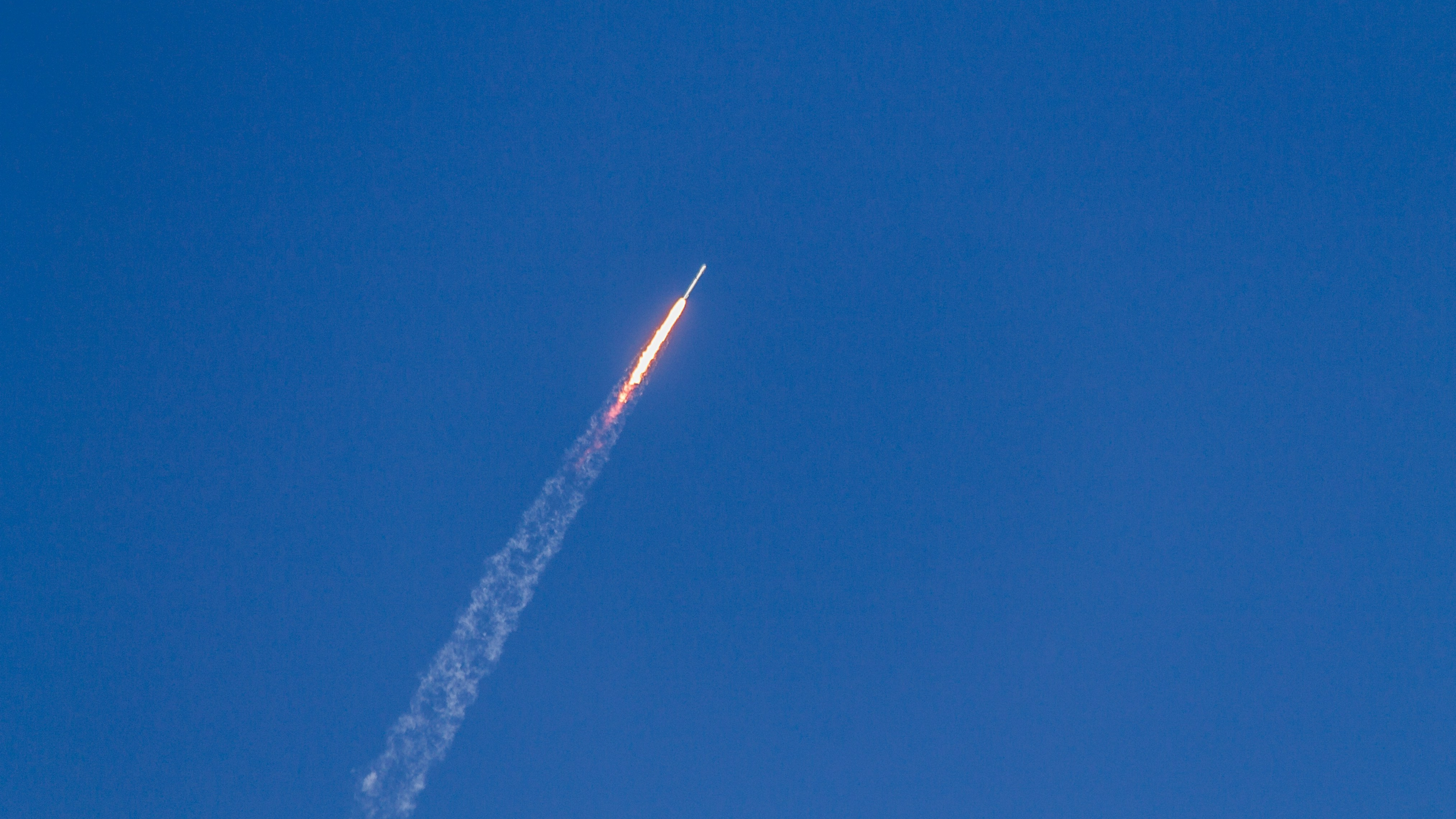 When missiles fly: buy the tip or catch a falling knife?